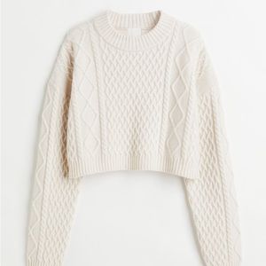 HM cable knit cropped sweater